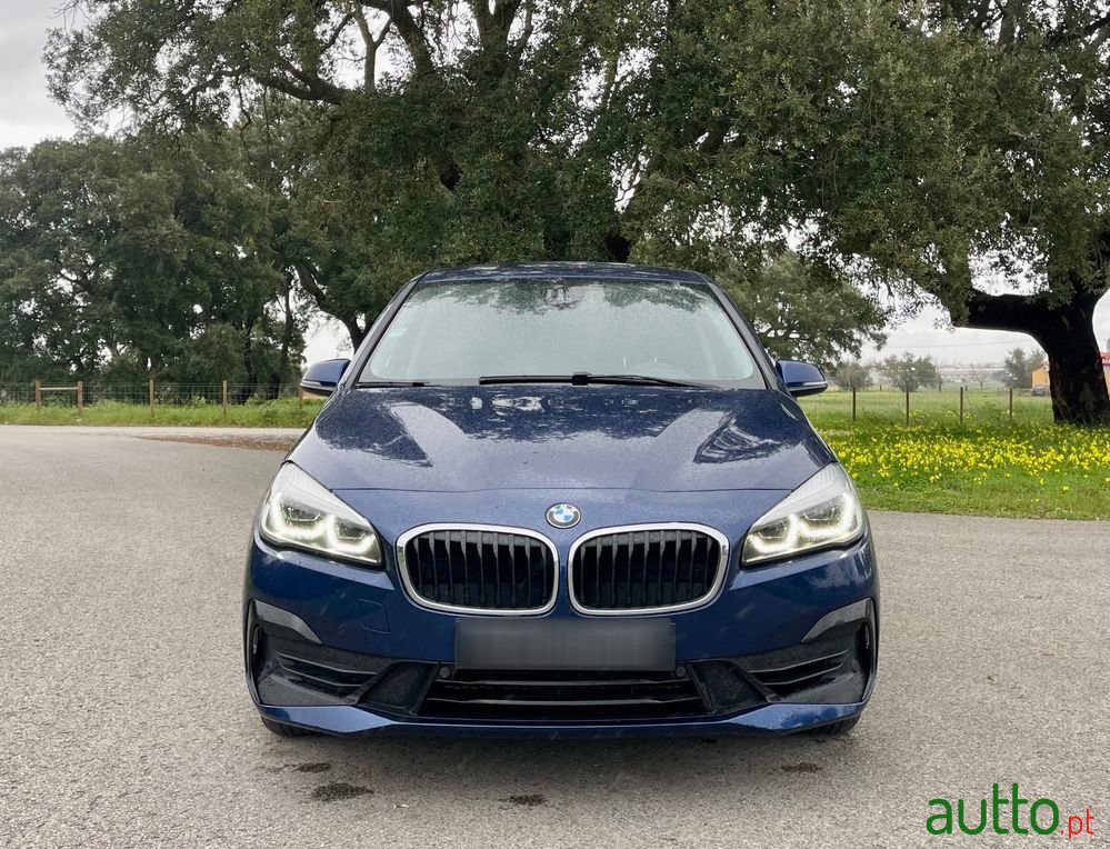 2020' BMW Série 2 I 7L Advantage photo #1
