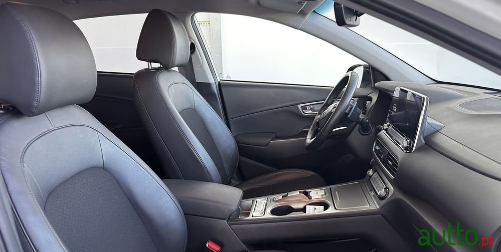 2021' Hyundai Kauai Ev 64 Kwh Premium photo #6