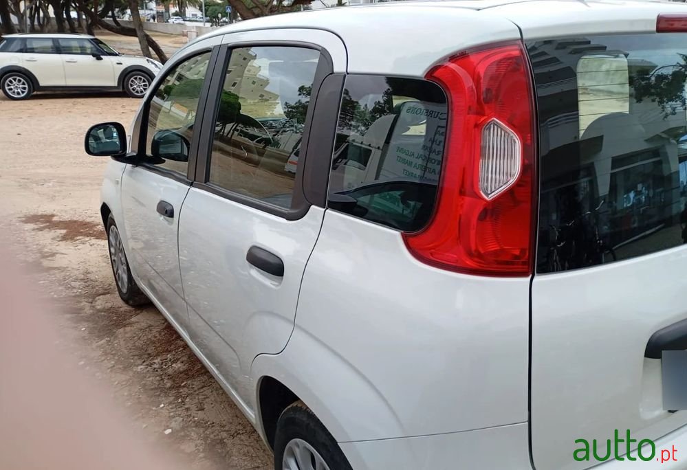 2022' Fiat Panda 1.0 Hybrid photo #3