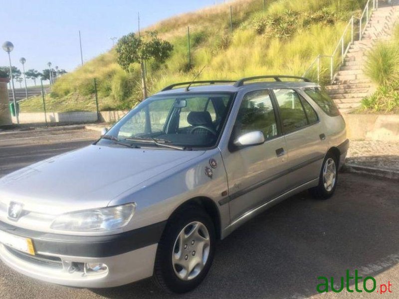 1998' Peugeot 306 Break photo #1