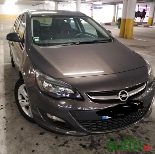 2014' Opel Astra Sports Tourer photo #2