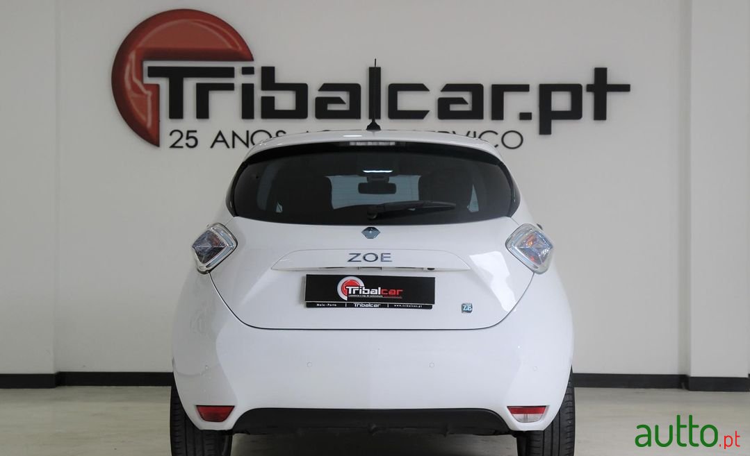 2015' Renault Zoe photo #2