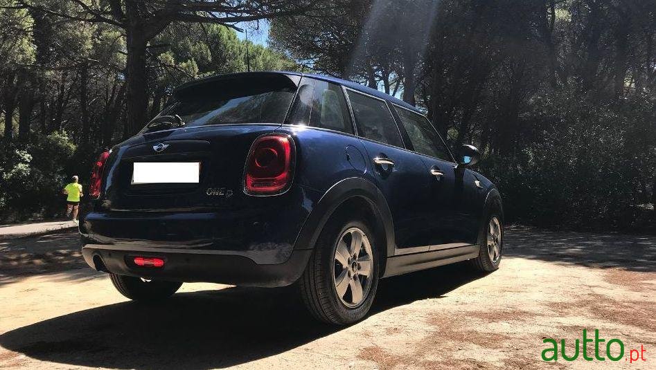 2015' MINI One D photo #3