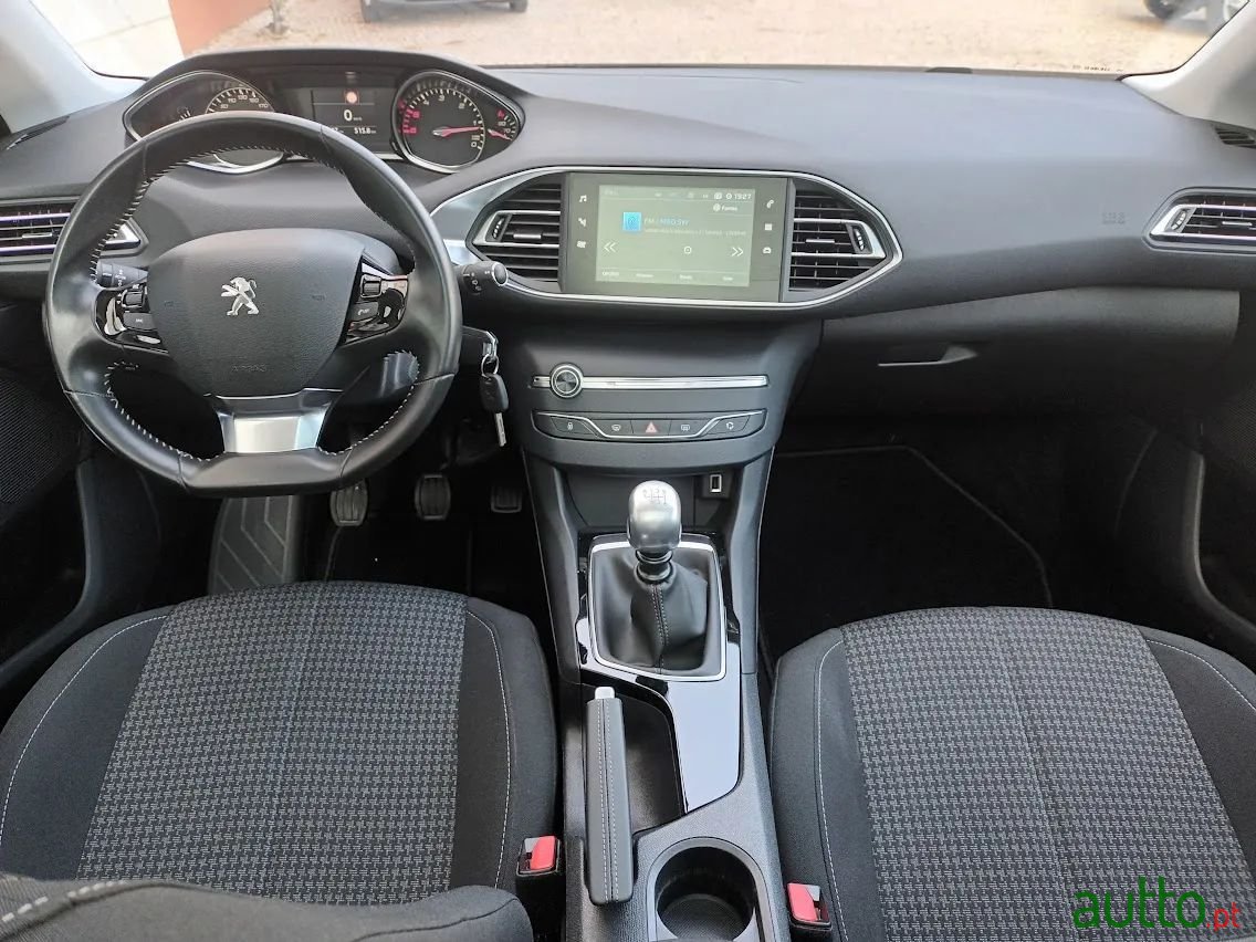 2018' Peugeot 308 Sw photo #6