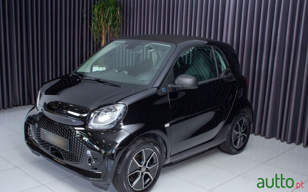 2021' Smart Fortwo Eq Passion photo #4