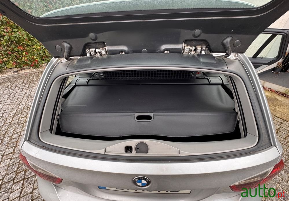 2006' BMW Série 3 D photo #6