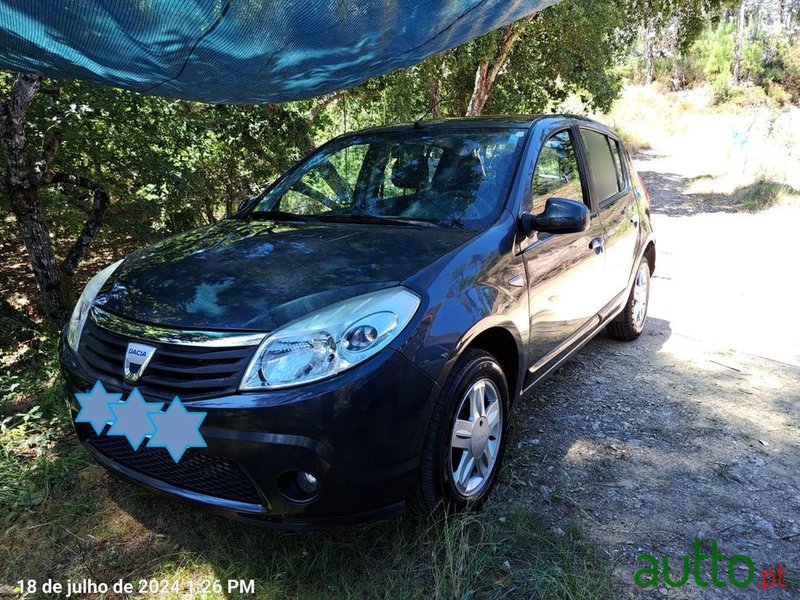 2011' Dacia Sandero 1.5 Dci Confort photo #1