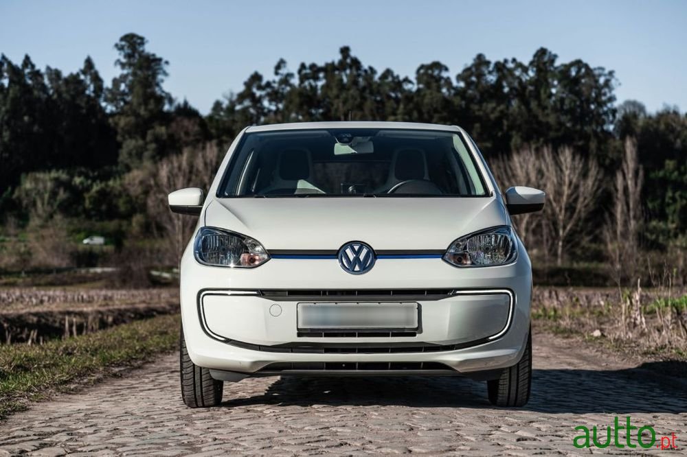 2016' Volkswagen e-up! photo #2