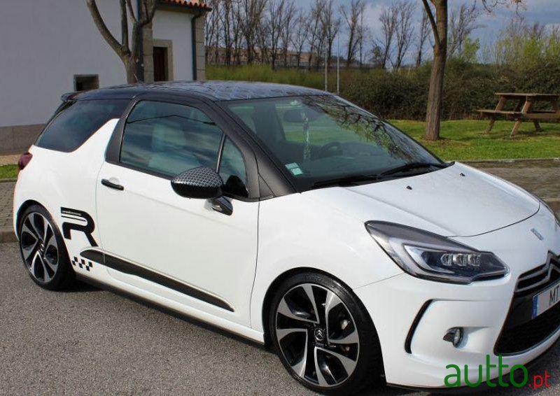 2012' Citroen DS3 photo #1