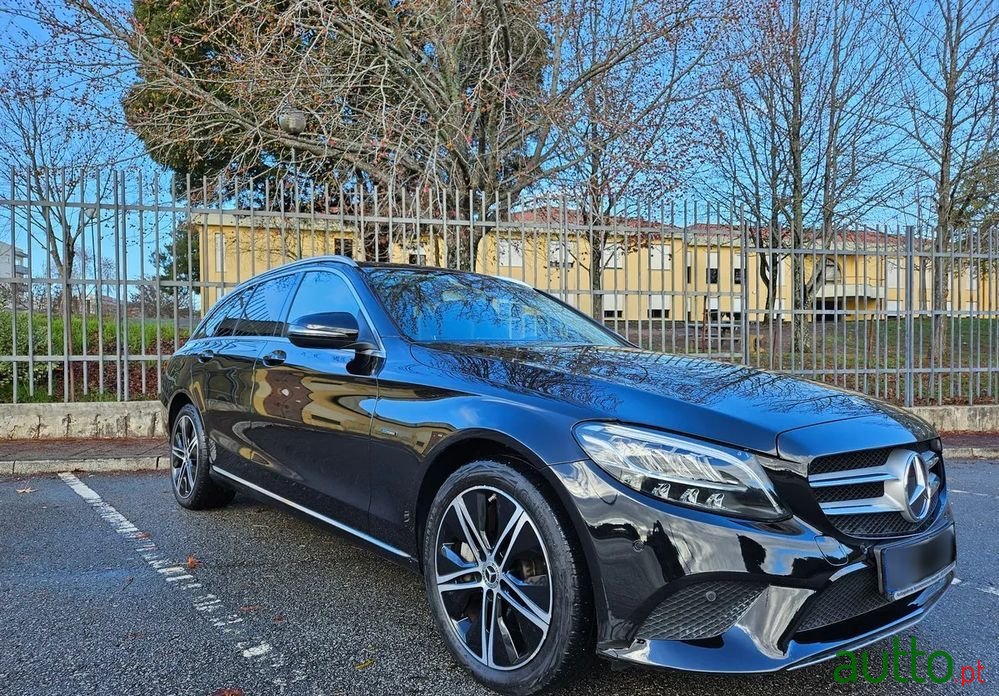 2019' Mercedes-Benz C 300 De Edition photo #1
