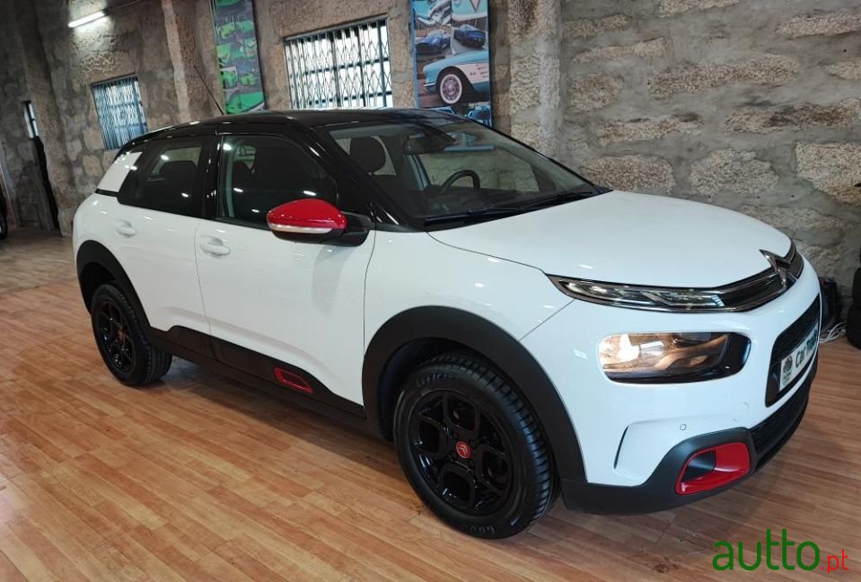 2019' Citroen C4 Cactus photo #1