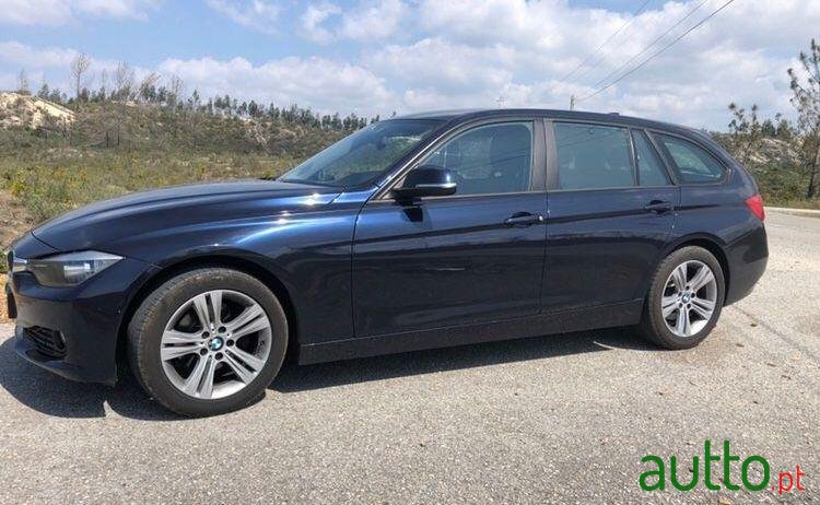 2013' BMW 318 D Touring Nacional photo #3