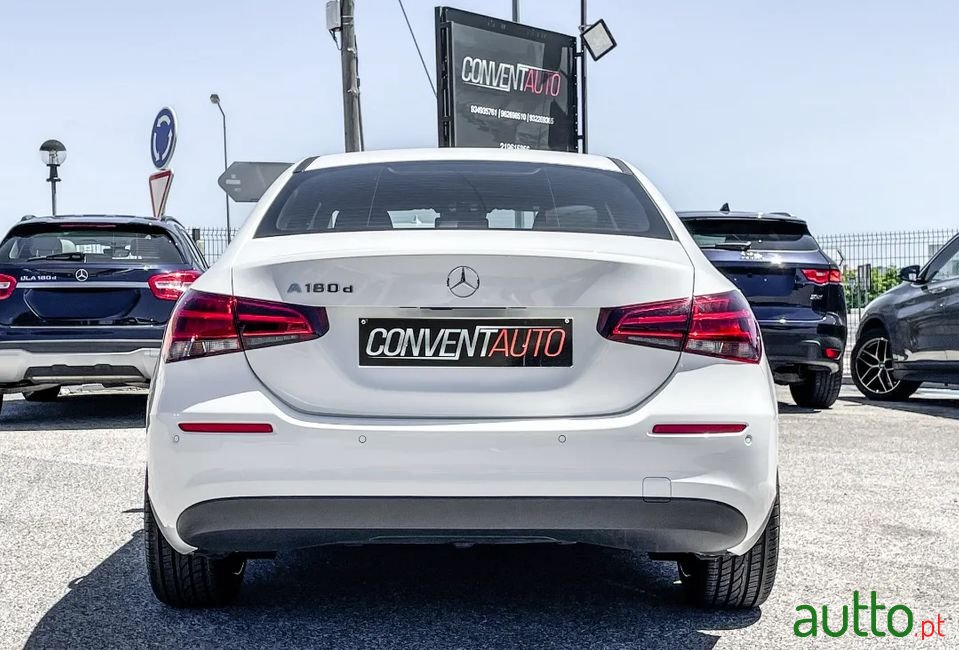 2020' Mercedes-Benz A-180 photo #4