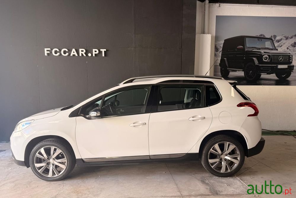 2015' Peugeot 2008 photo #3