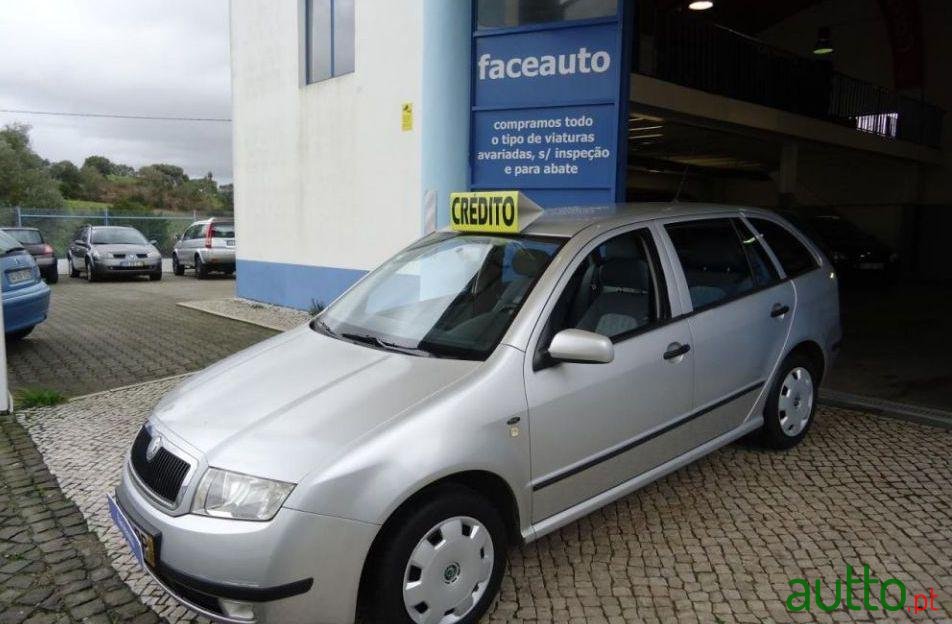 2001' Skoda Fabia Break photo #1