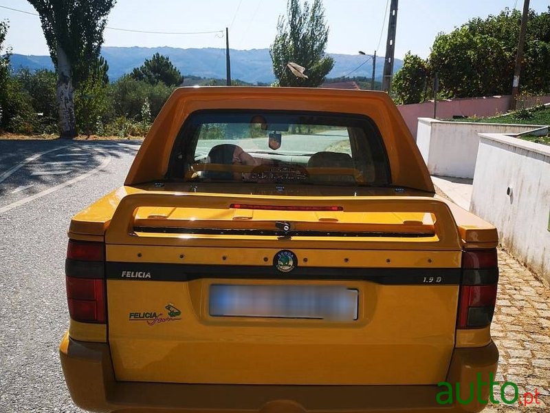 1999' Skoda Felicia photo #2