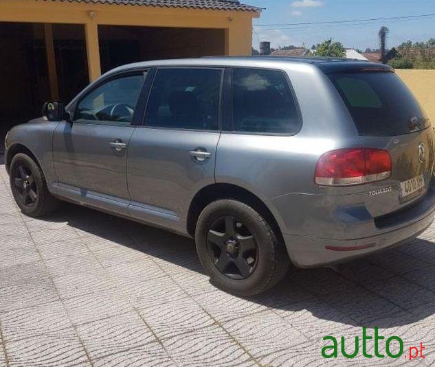 2004' Volkswagen Touareg R5 2.5 Tdi photo #5