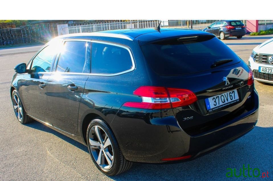 2015' Peugeot 308 Sw photo #6