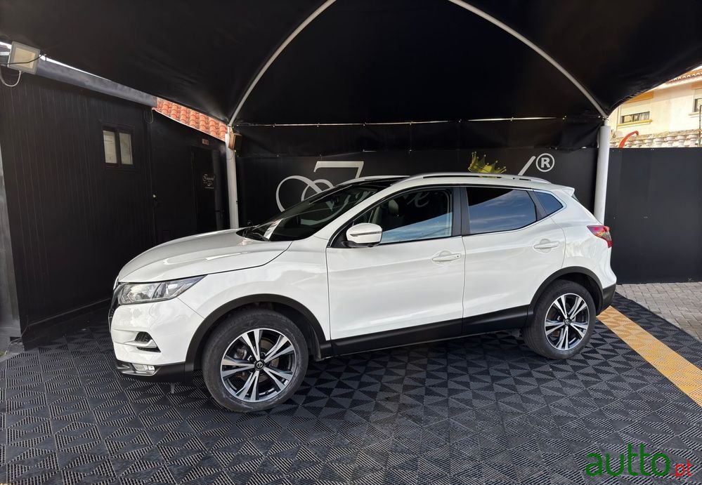 2019' Nissan Qashqai 1.3 Dig-T Tekna Premium photo #4