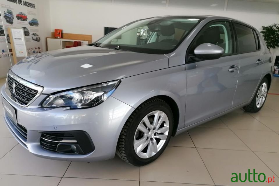 2018' Peugeot 308 photo #2