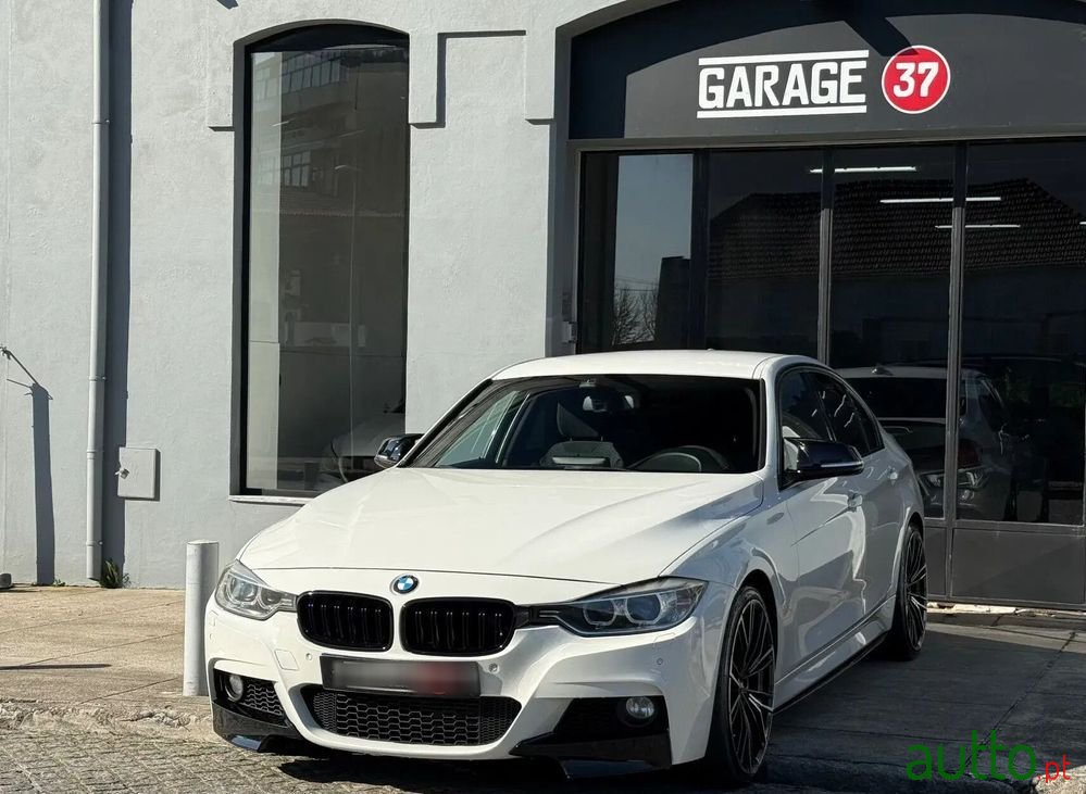 2013' BMW Série 3 D Auto Pack M photo #3