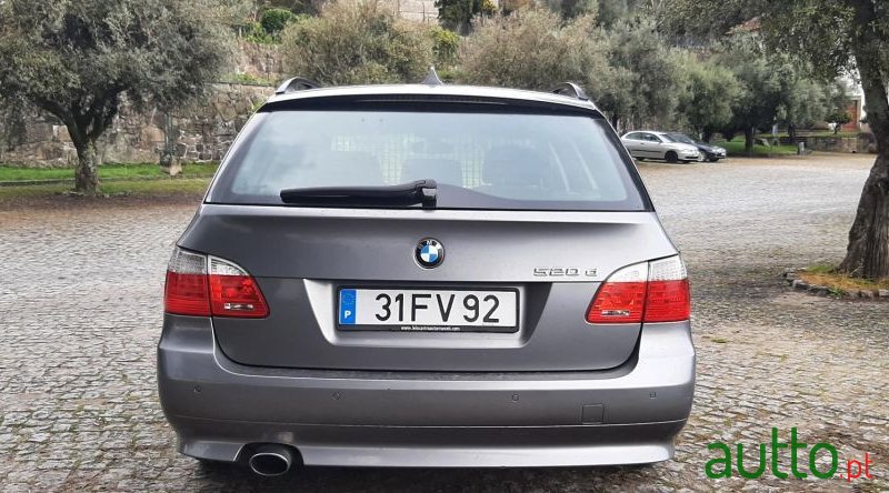 2008' BMW 520 photo #5