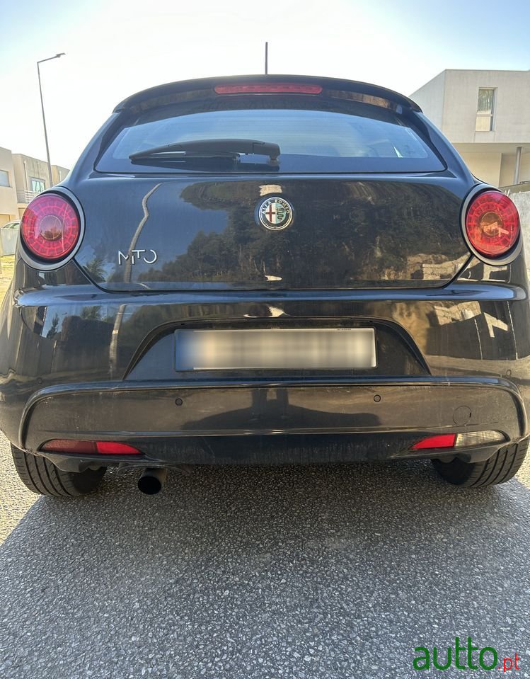 2011' Alfa Romeo MiTo photo #5