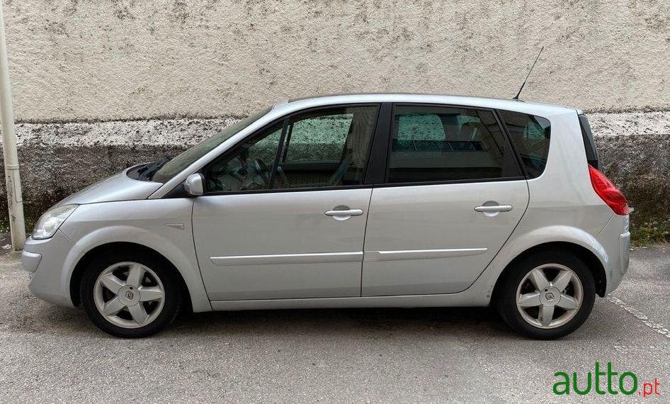 2007' Renault Megane Scenic photo #3