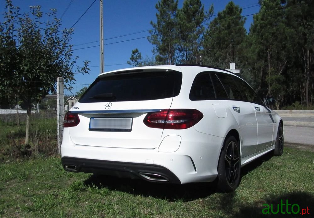 2021' Mercedes-Benz C 300 photo #6