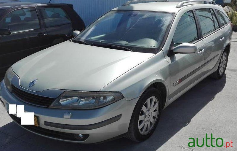 2002' Renault Laguna-Break 1.9 Dci Privilège photo #2