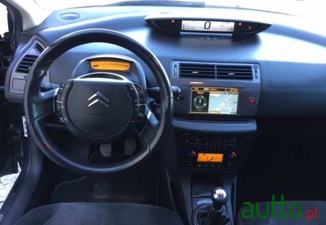 2005' Citroen C4 Exclusive photo #4