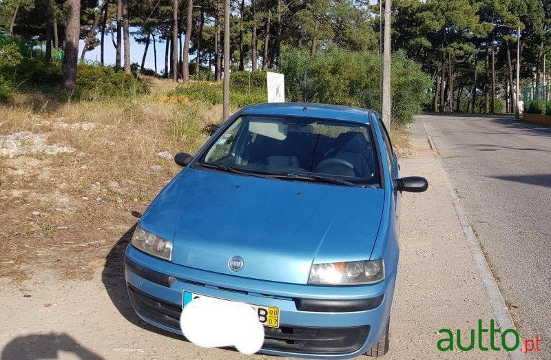 2000' Fiat Punto photo #1