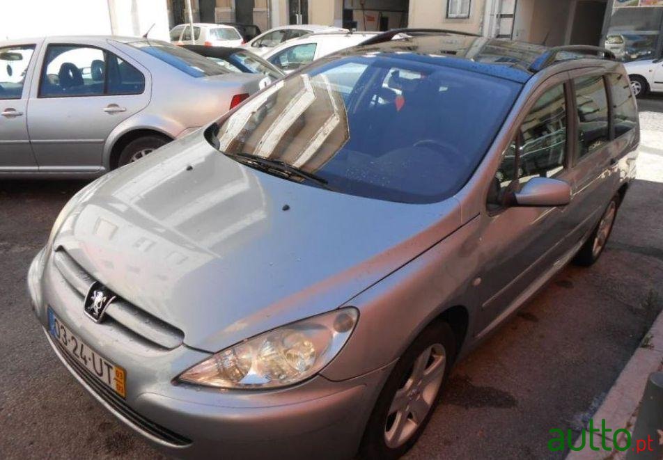 2003' Peugeot 307 Sw photo #2