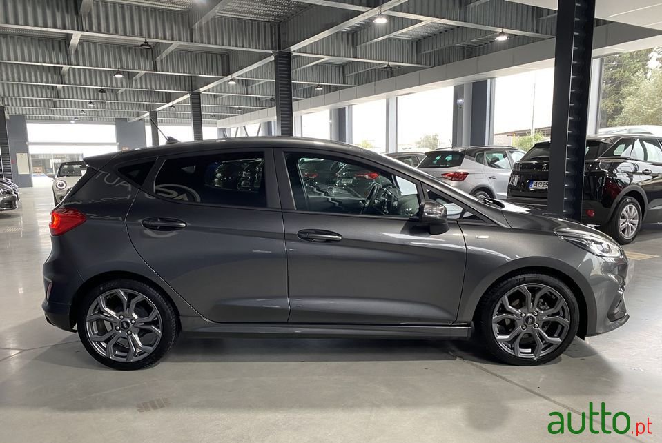 2021' Ford Fiesta photo #5