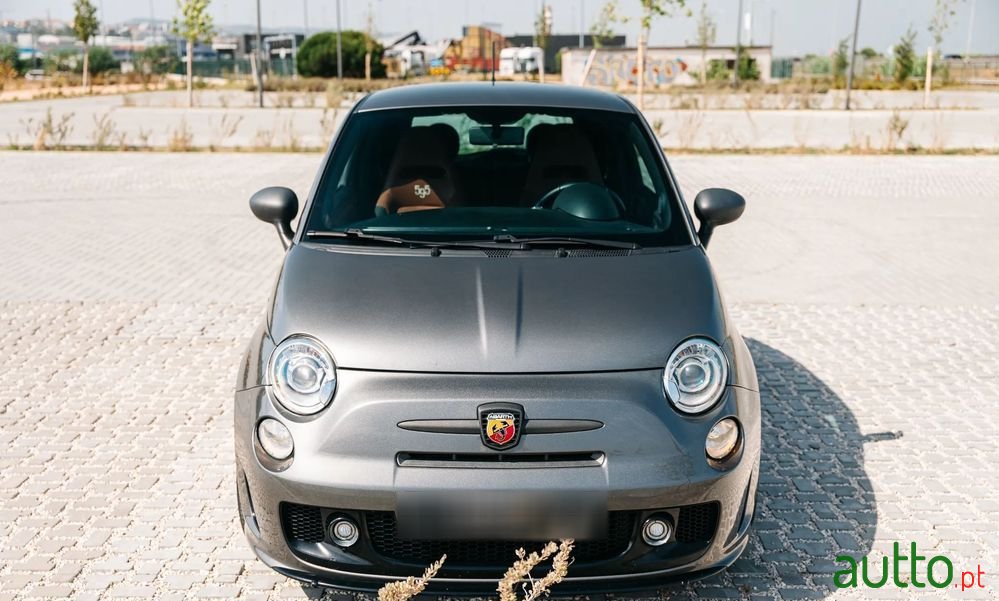 2015' Fiat Abarth 595 photo #3