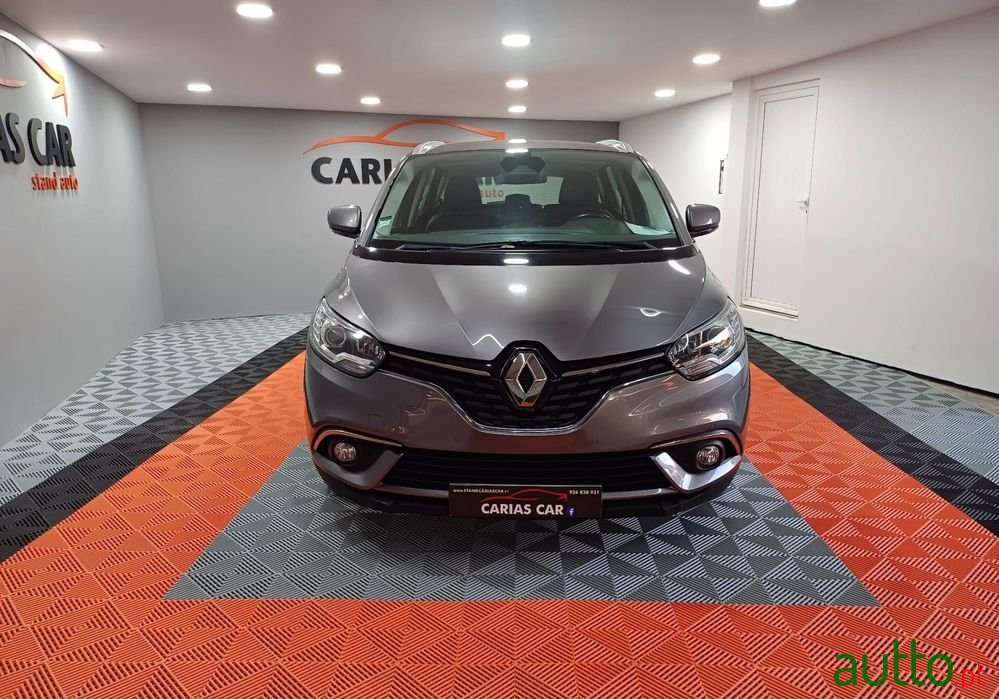 2018' Renault Grand Scenic photo #3