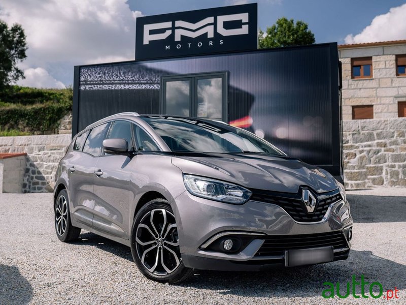 2019' Renault Grand Scenic photo #1