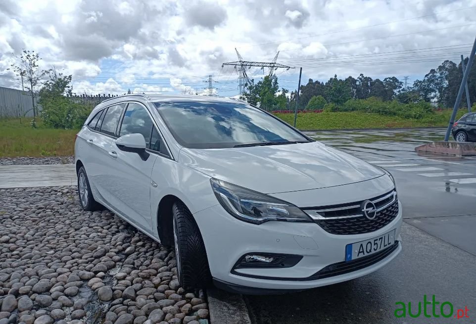 2017' Opel Astra Sports Tourer photo #3
