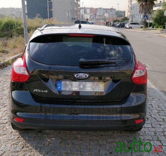 2012' Ford Focus photo #3