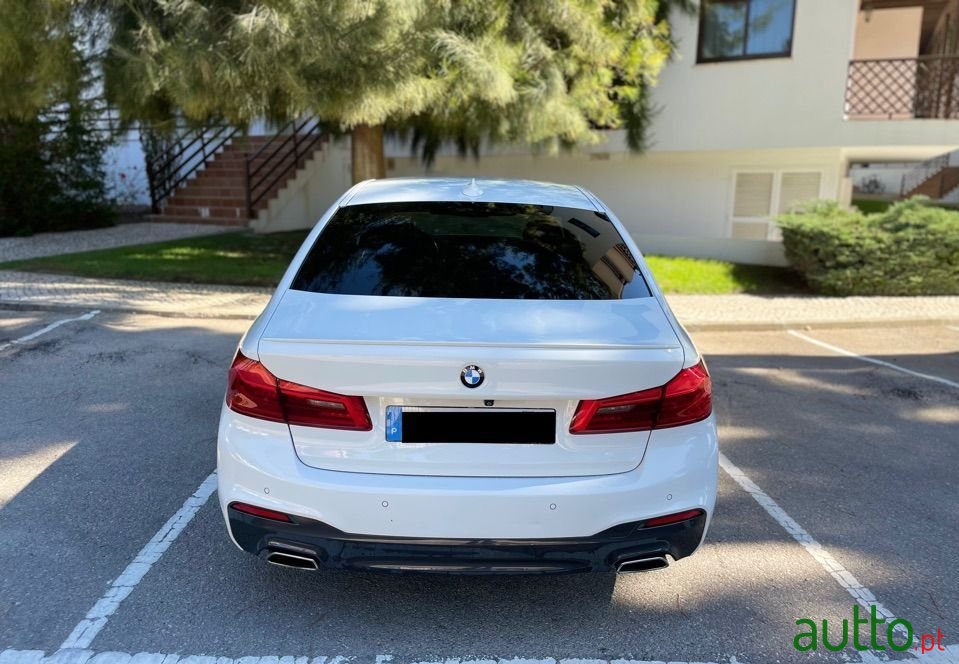 2017' BMW 525 photo #4