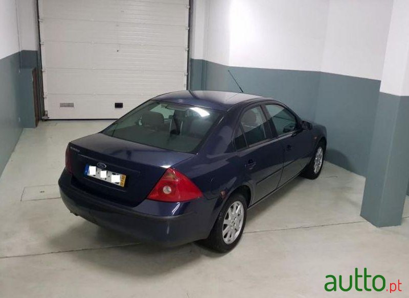 2002' Ford Mondeo 1.8I 16V Ghia photo #1