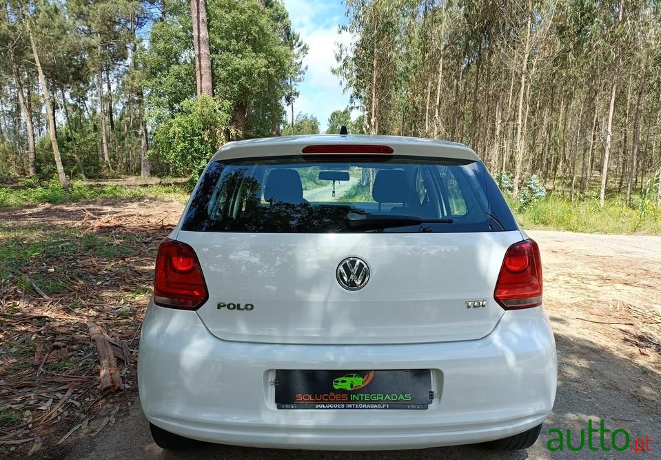 2013' Volkswagen Polo photo #4
