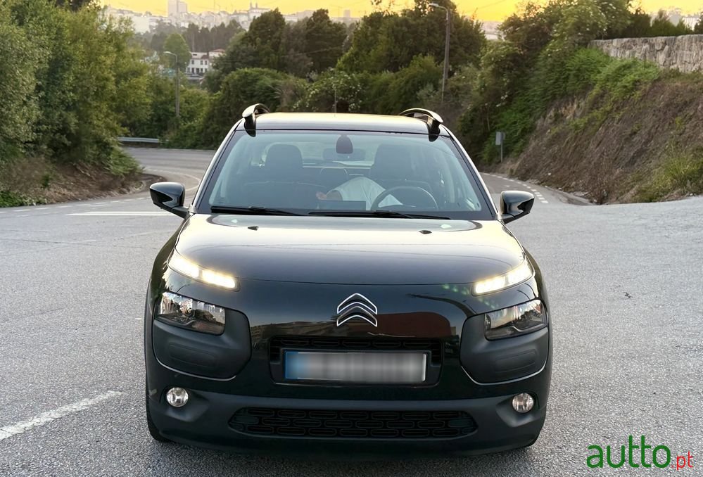 2017' Citroen C4 Cactus photo #2