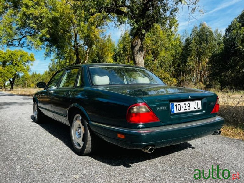 1997' Jaguar XJR photo #5