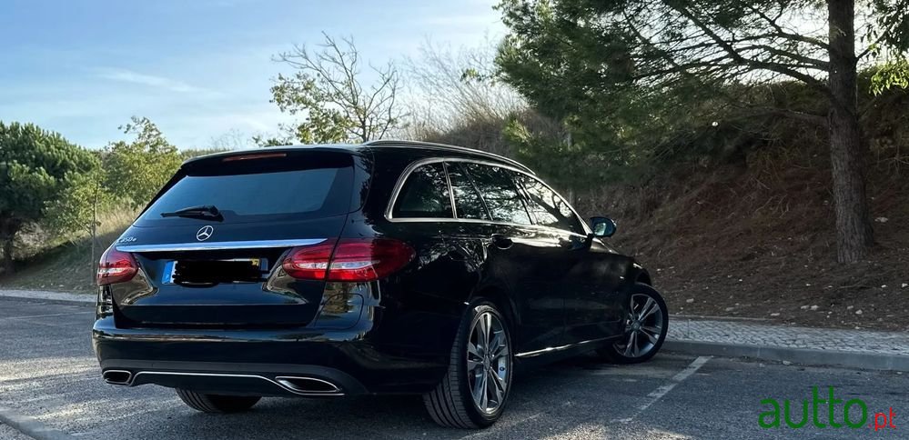 2017' Mercedes-Benz Classe C E photo #5