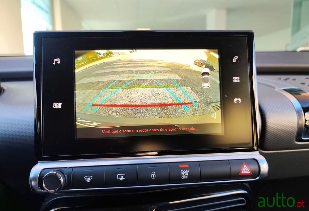 2018' Citroen C4 Cactus 1.2 Puretech Feel photo #6