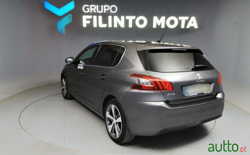 2018' Peugeot 308 1.2 Puretech Allure photo #4