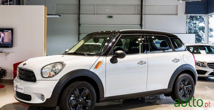 2015' MINI Countryman One D photo #3