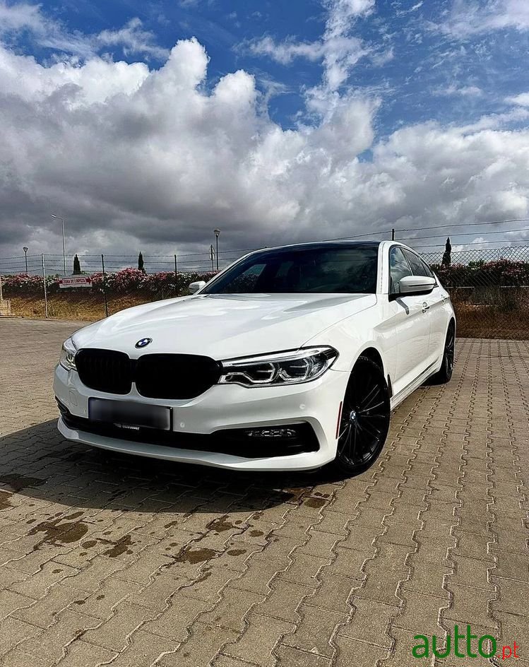 2020' BMW Série 5 photo #1