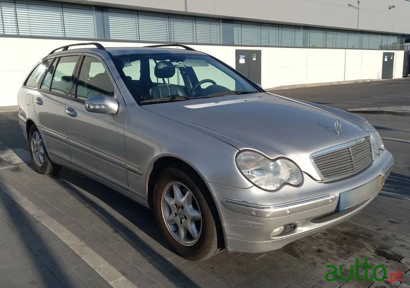 2002' Mercedes-Benz Classe C photo #5